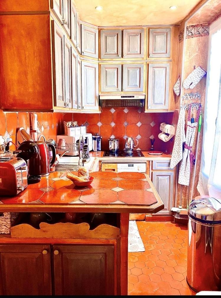 Appartement De Luxe Au Coeur De サントロペ エクステリア 写真